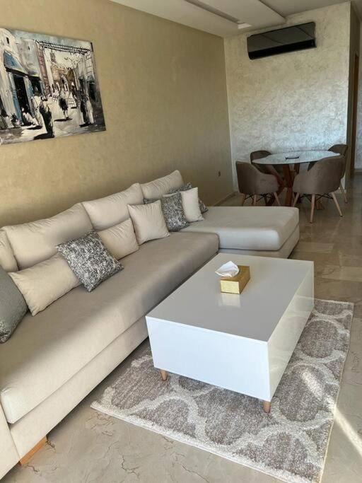 Beautiful Apartment In Golf City Marrakech マラケシュ エクステリア 写真